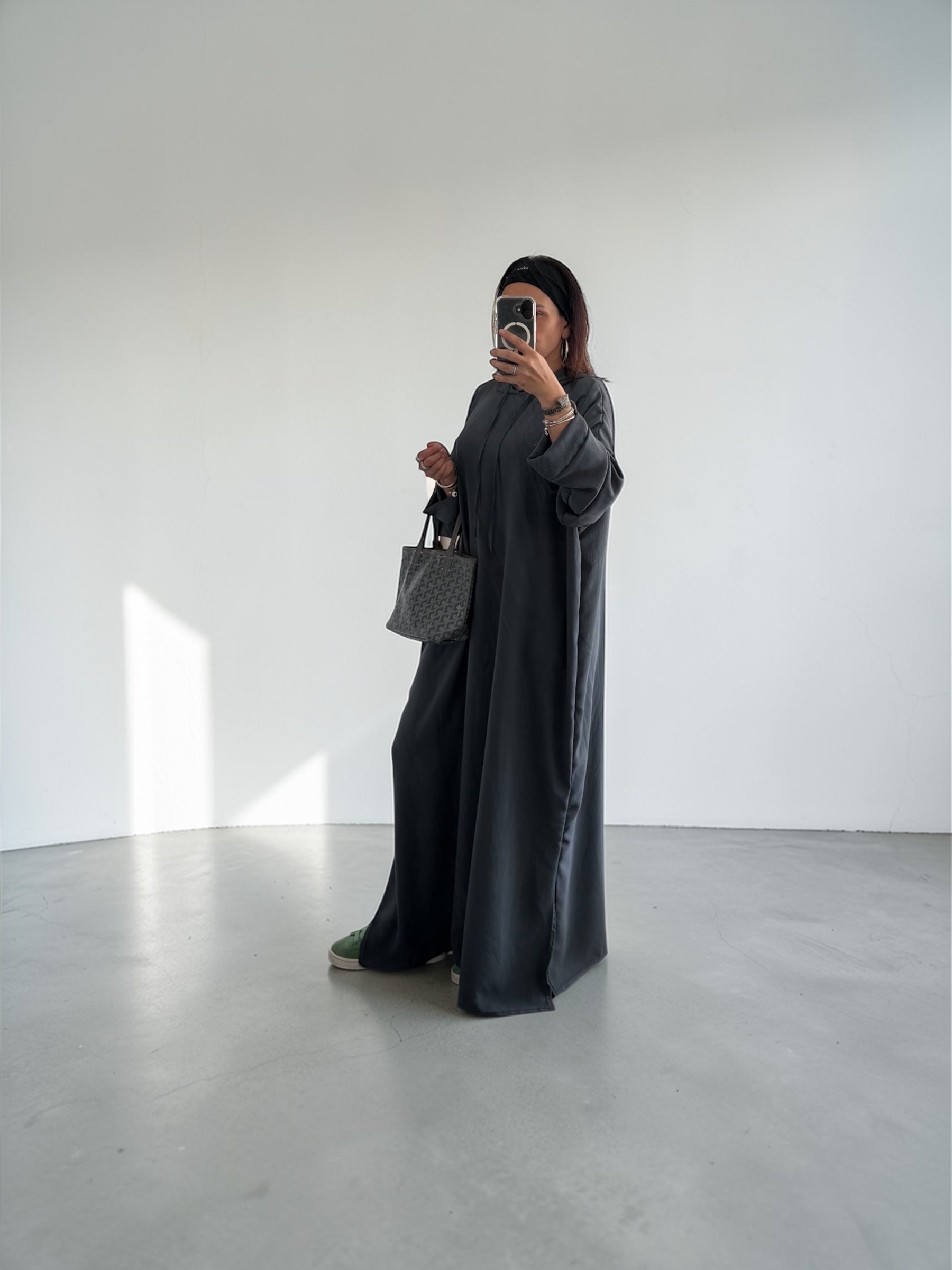 Robe élégante abaya gris anthracite